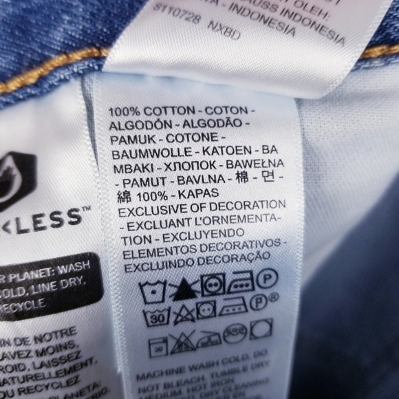 Levi's Men's 405 Standard Denim Jean Shorts NWT - Picture 9 of 9